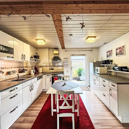 Renata 1 Nahe Nuerburgring By Interhome * Quiddelbach