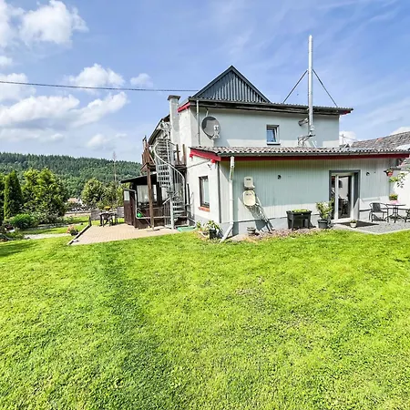 Renata 1 Nahe Nuerburgring By Interhome * Quiddelbach